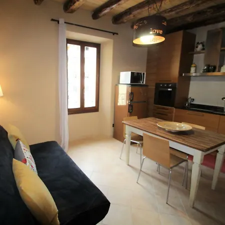 Locazione Turistica Megghy's Appartement Dervio